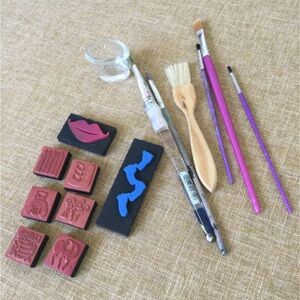 Colorful Art Painting Set with Stamps and Brushes